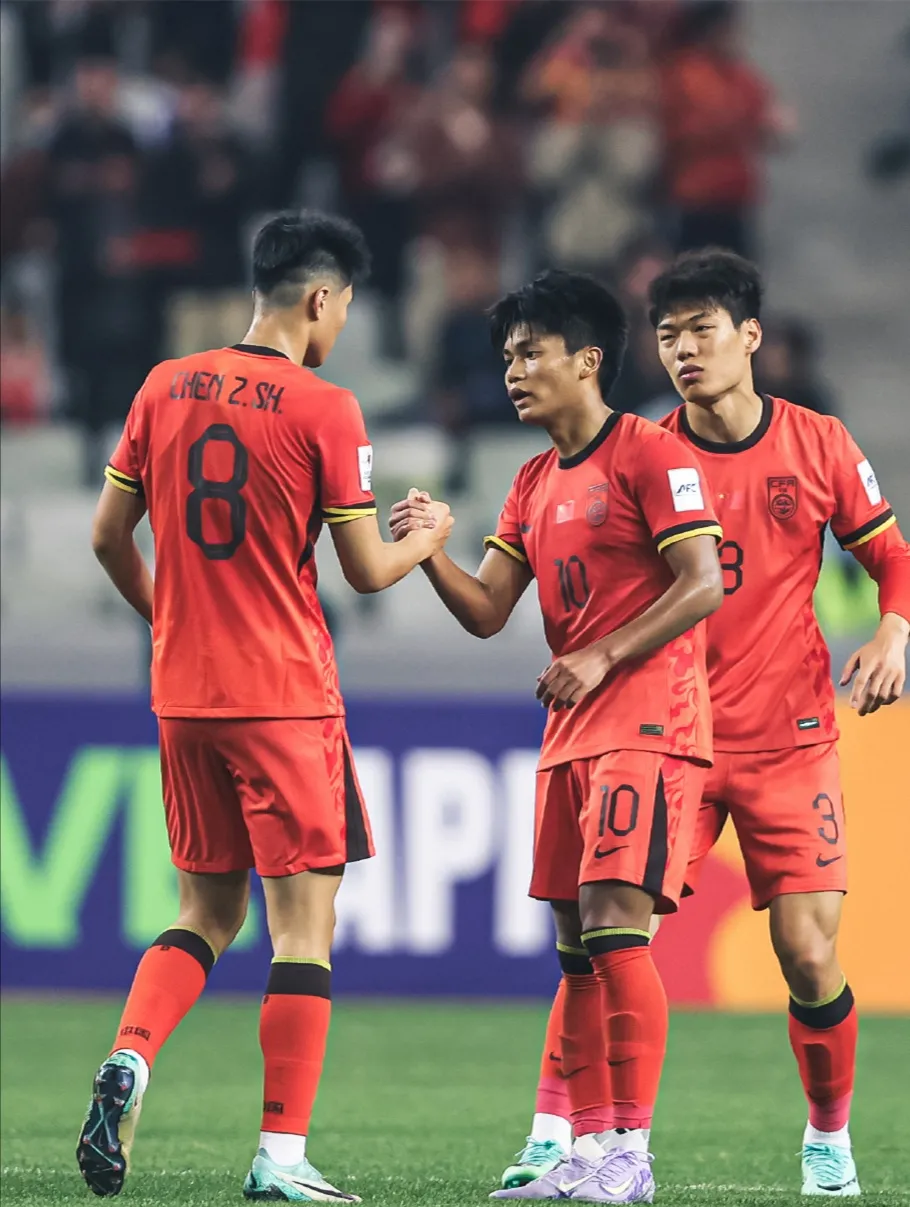 亚洲豪强再度对抗,球员拼尽全力的简单介绍 亚洲豪强再度对抗,球员拼尽全力的简单介绍