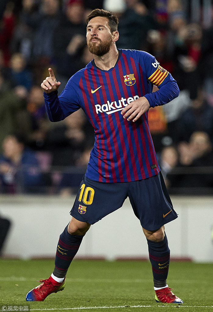 埃瓦尔主场大胜,登顶战绩榜 埃瓦尔主场大胜,登顶战绩榜