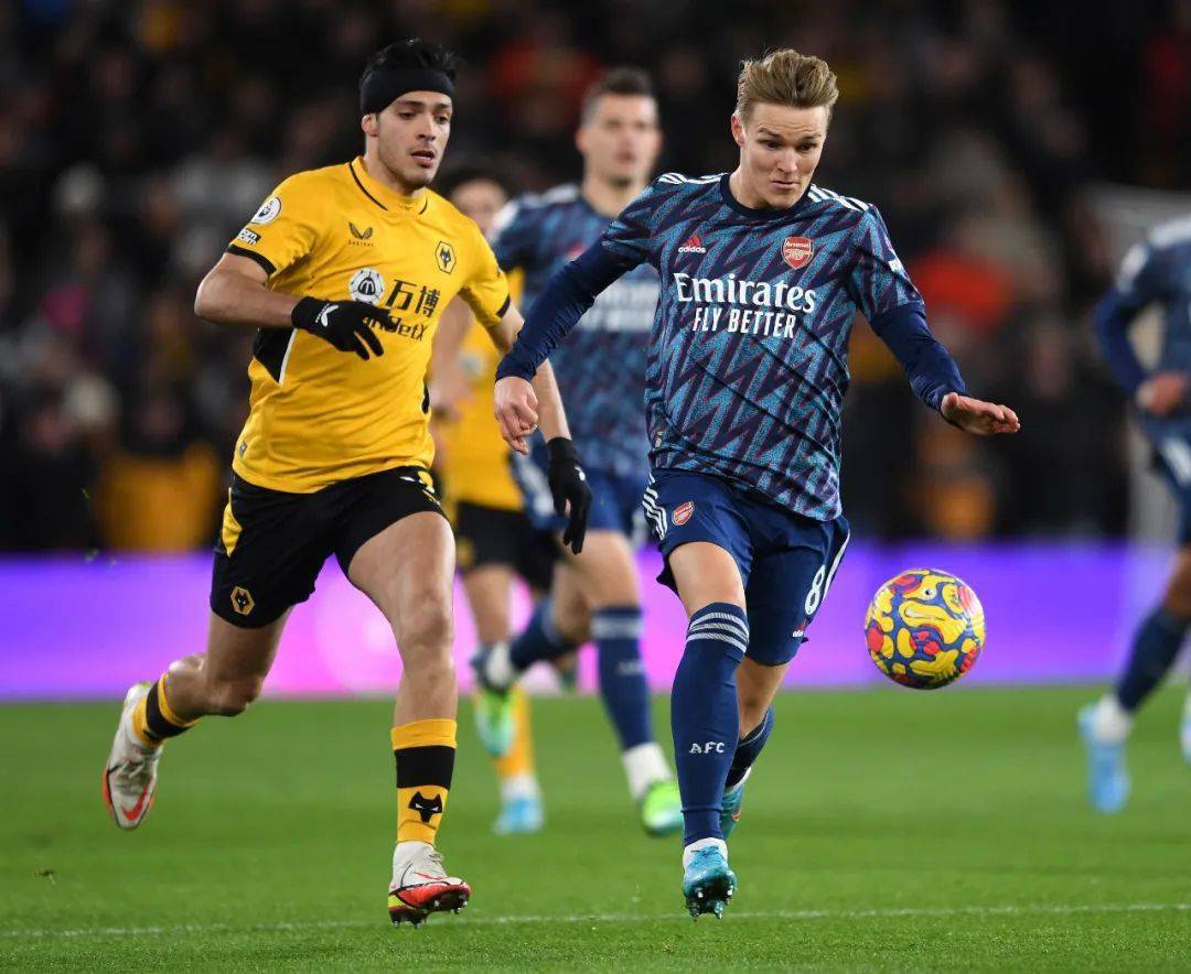 关于关键一战!球队险胜晋级半决赛的信息 关于关键一战!球队险胜晋级半决赛的信息