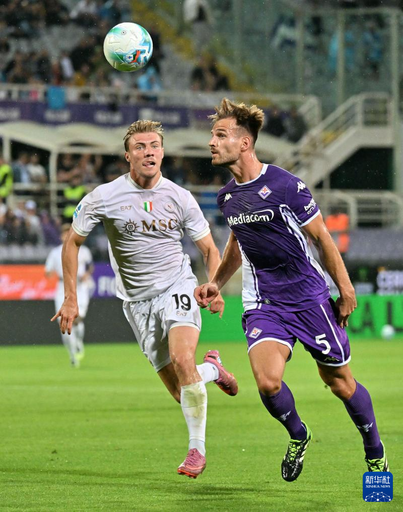 关于那不勒斯客场惨遭佛罗伦萨逆转，遗憾失利的信息