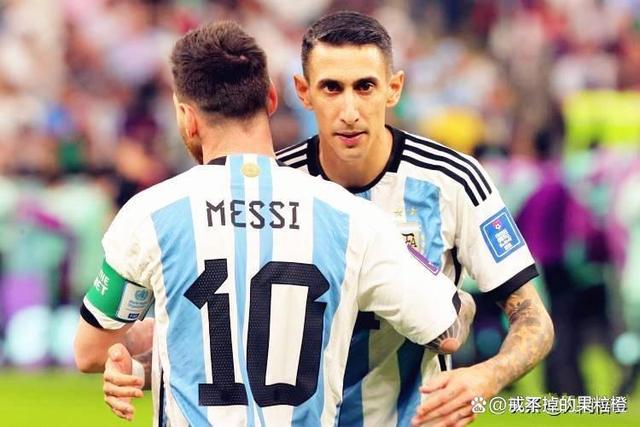 巴黎碾压哥伦比亚,迪马利亚惊艳世界 巴黎碾压哥伦比亚,迪马利亚惊艳世界