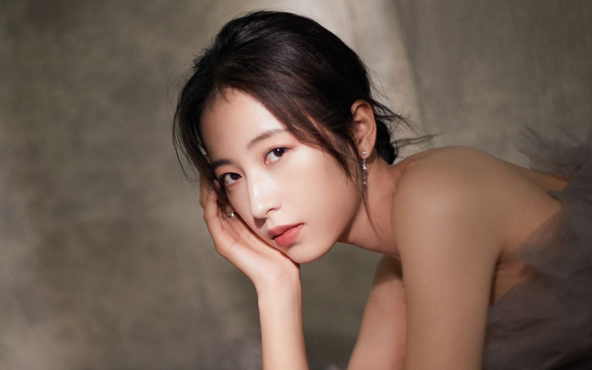 跨界对决，智利国家队迎战罗马俱乐部，坎特数据全面爆炸成焦点