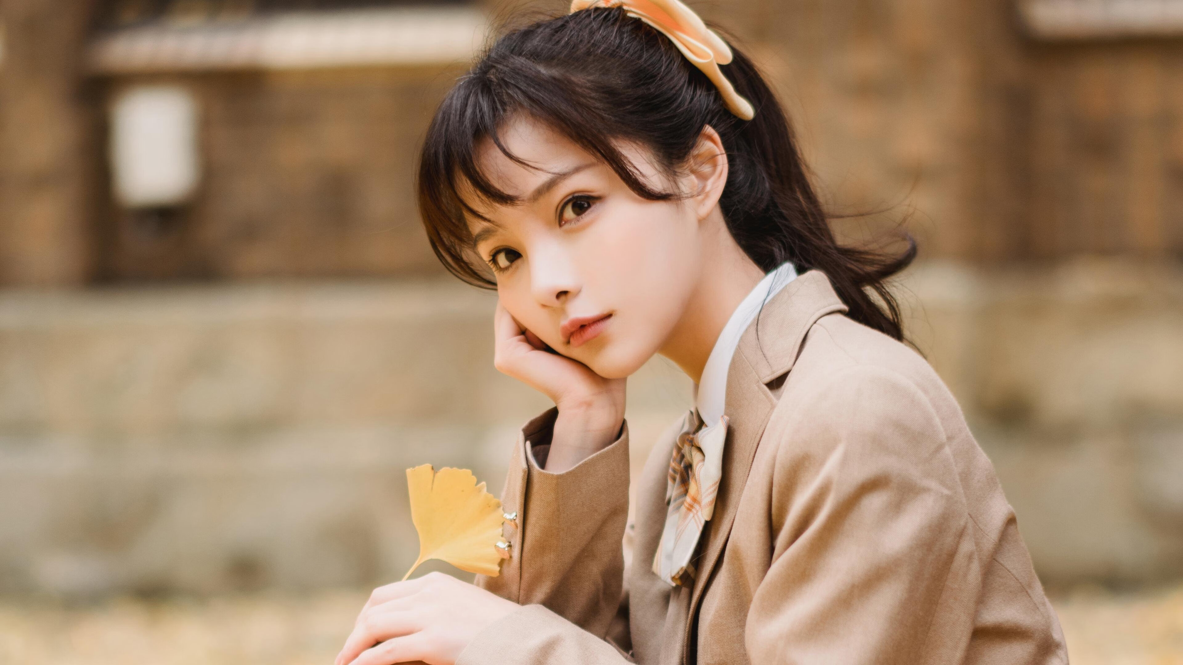 绿茵场上的量子跃迁，从尼日利亚的闪电突袭到莱万的维度掌控