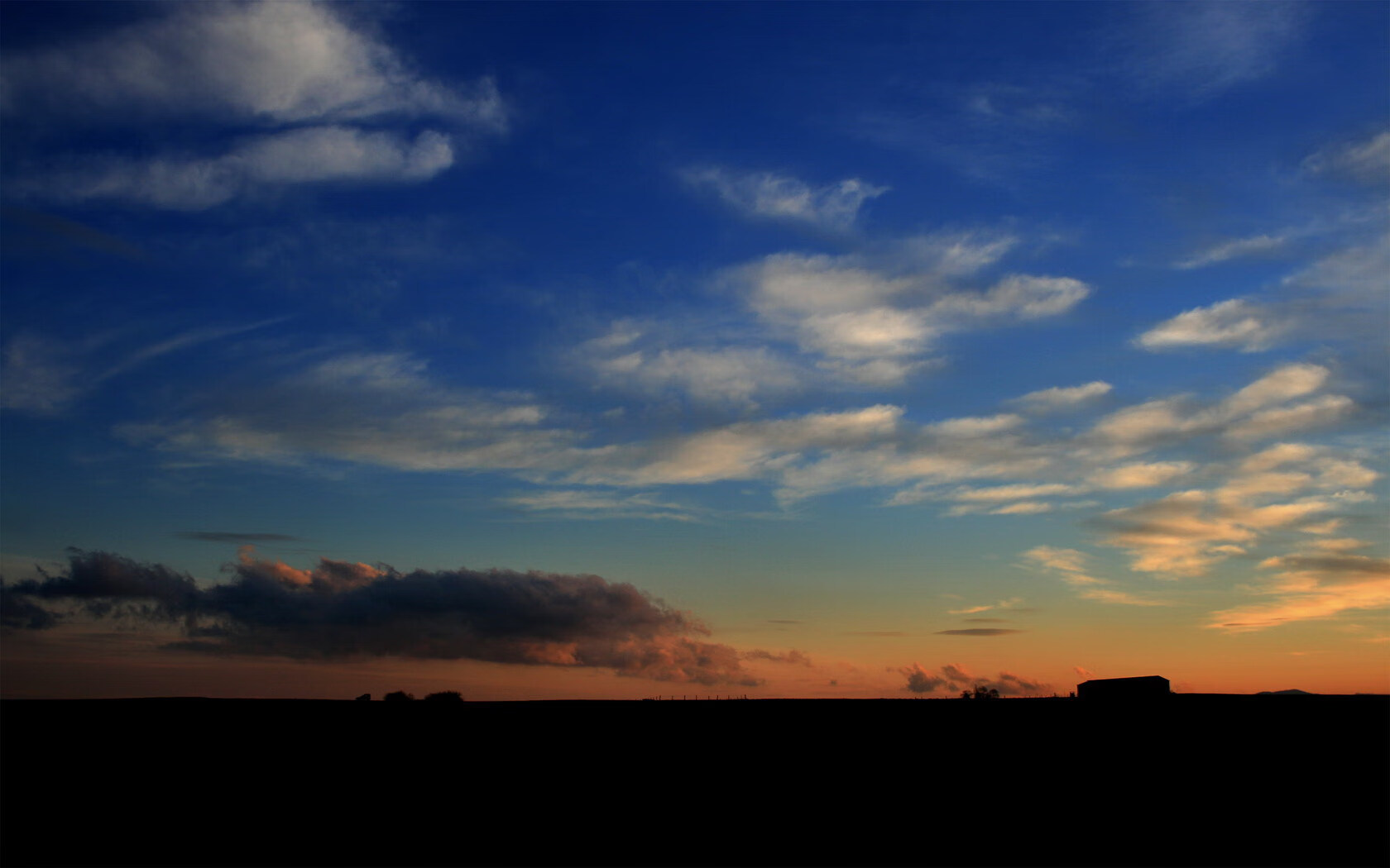 雷火电竞亚洲先驱-美加墨世界杯焦点战，曼城元素闪耀，冰岛神话破灭