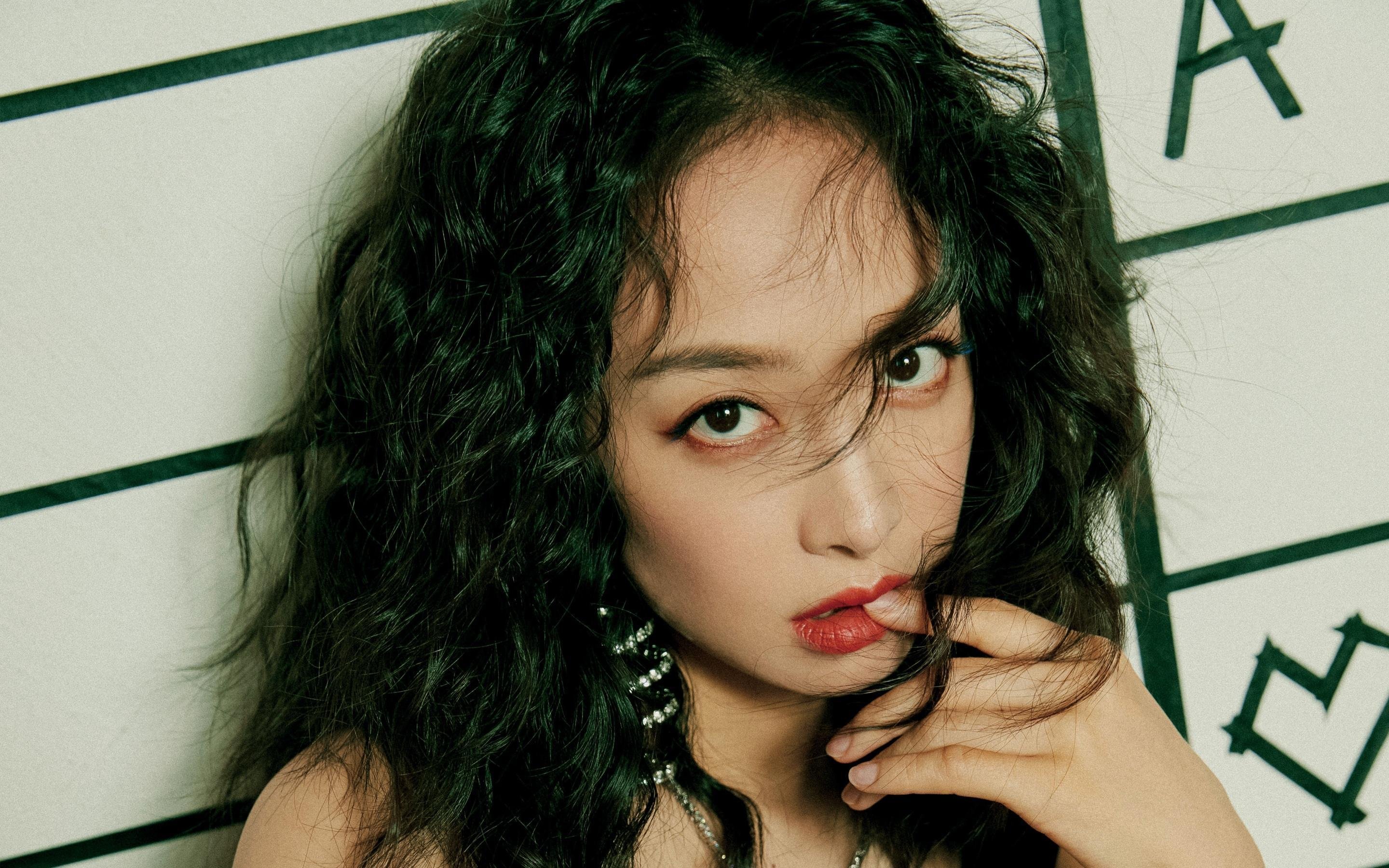 光与鹿的对决，拉文49分击碎密尔沃基，太阳升起在菲尼克斯